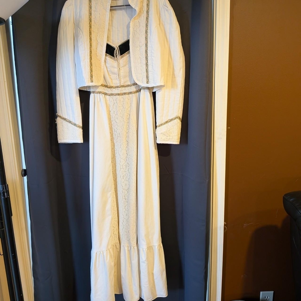 Gunne Sax White and Black Long Sleeve Dress with Jacket